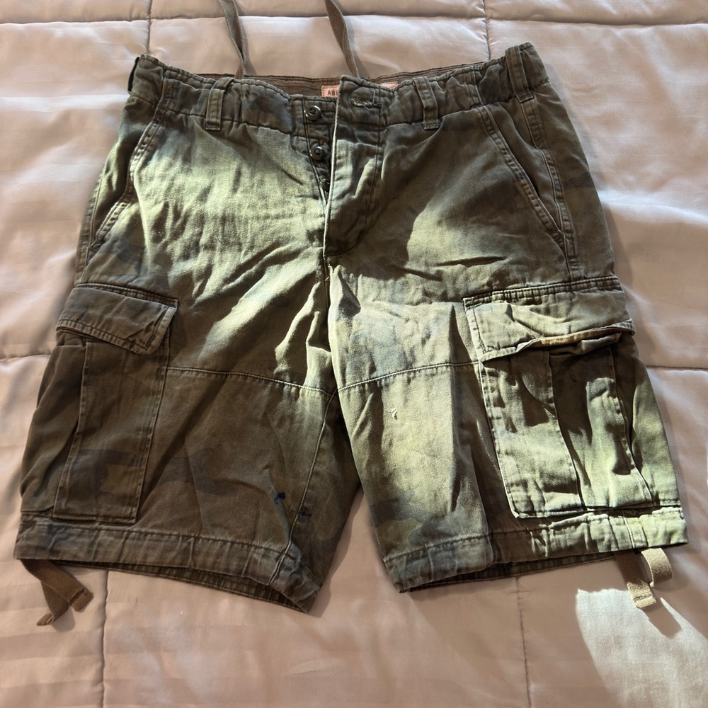 Abercrombie and Fitch 30 Camo Cargo Short